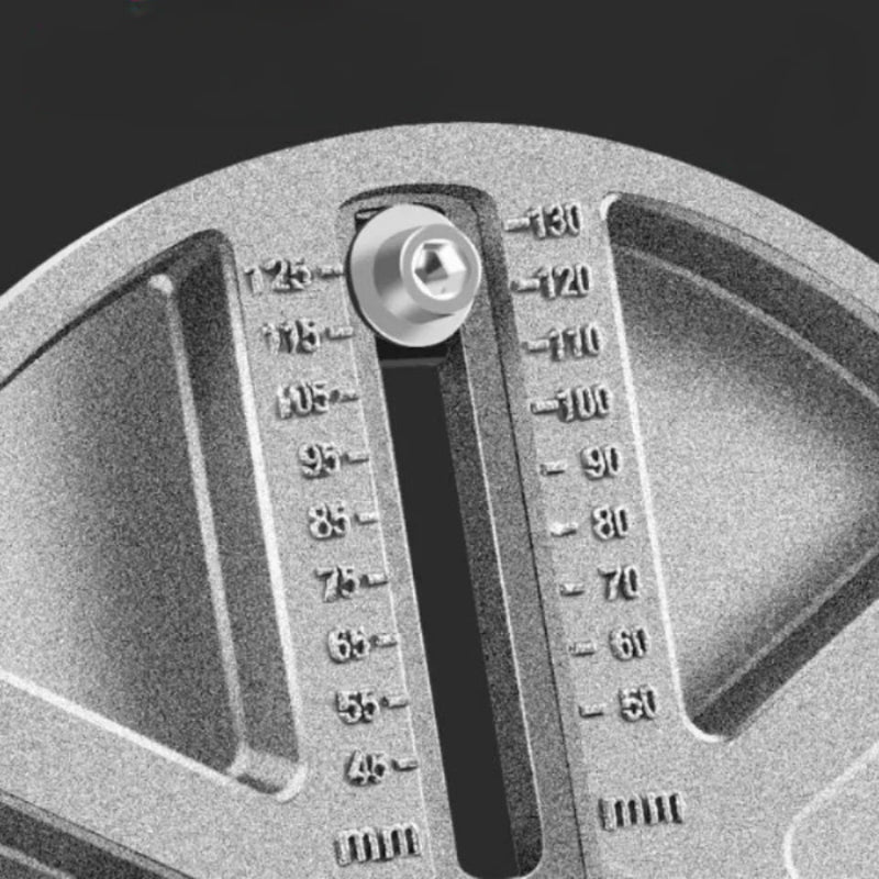 ドリルを使って完璧な円を切り取ります 