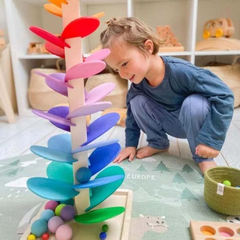 Stimuler kreativiteten hos ditt barn med detta pedagogiska spel 