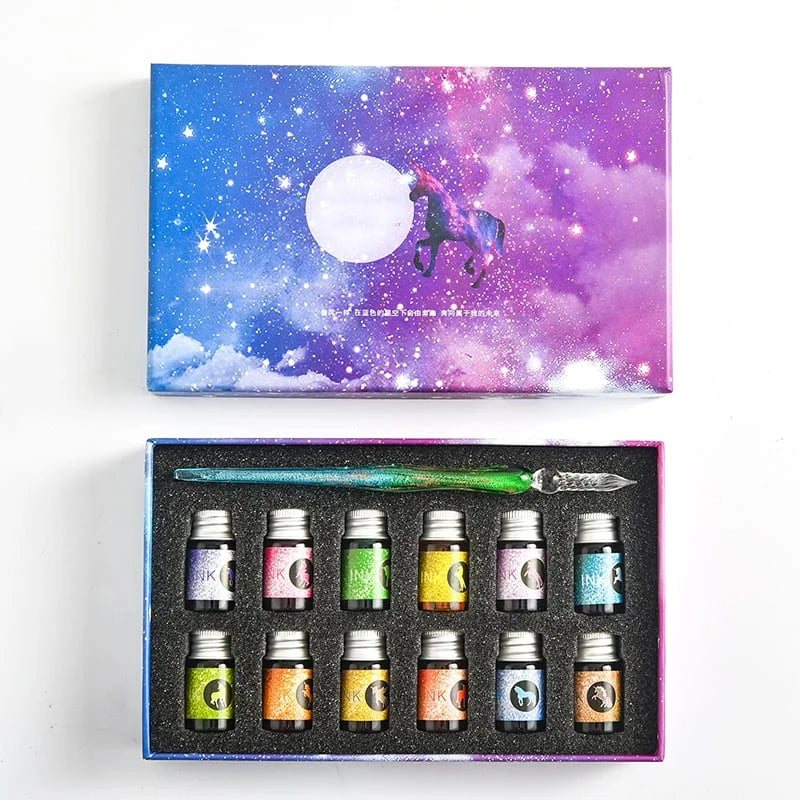 Írjon elegánsan a üvegbe mártott tollal 