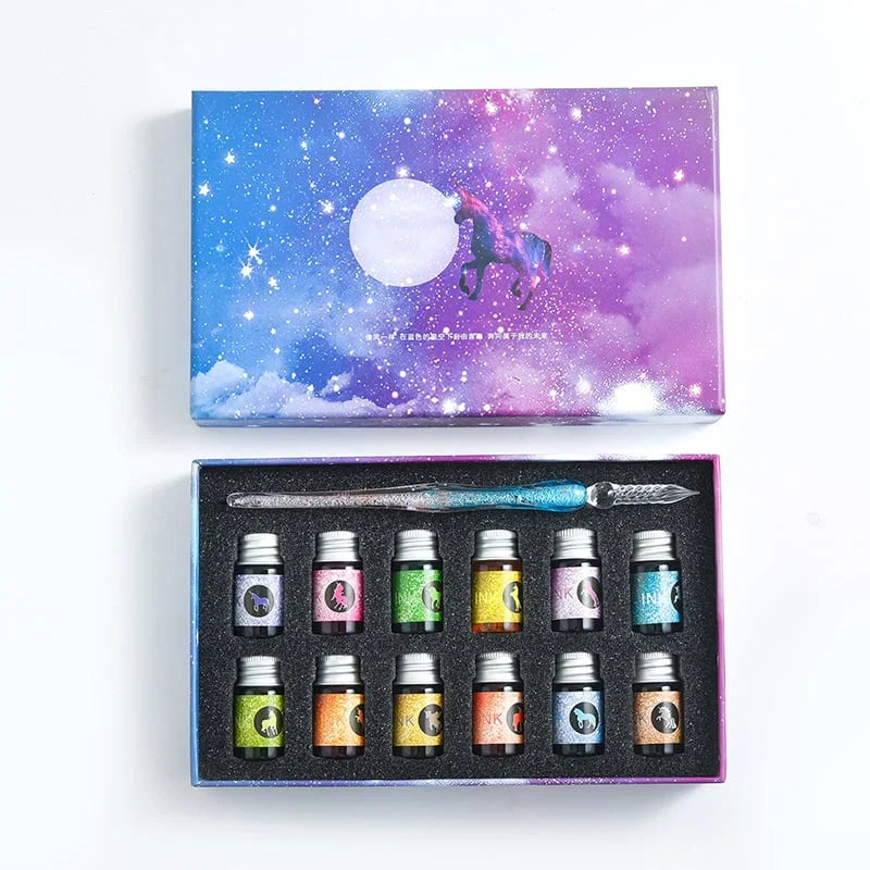 Írjon elegánsan a üvegbe mártott tollal 