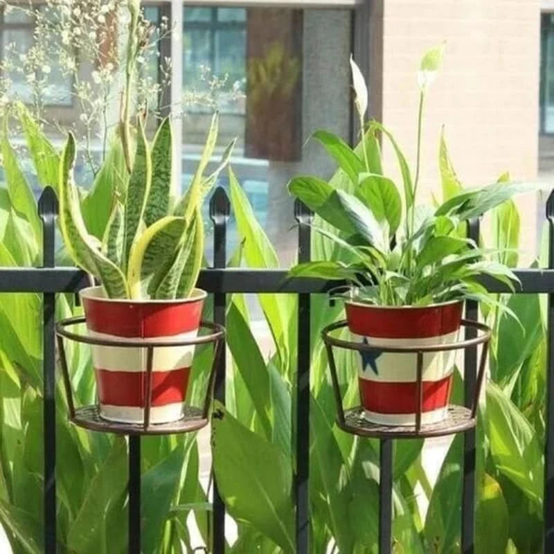 Svævende støtte til blomsterpotter 